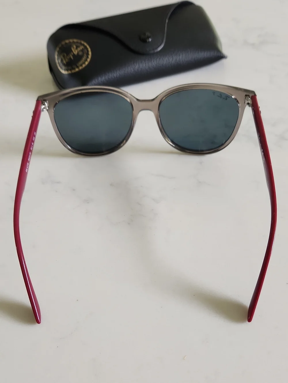 Ray-Ban these ray